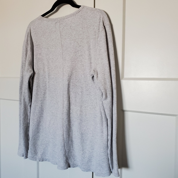 BDG Light Grey Thermal Long Sleeve Size M - Picture 5 of 6